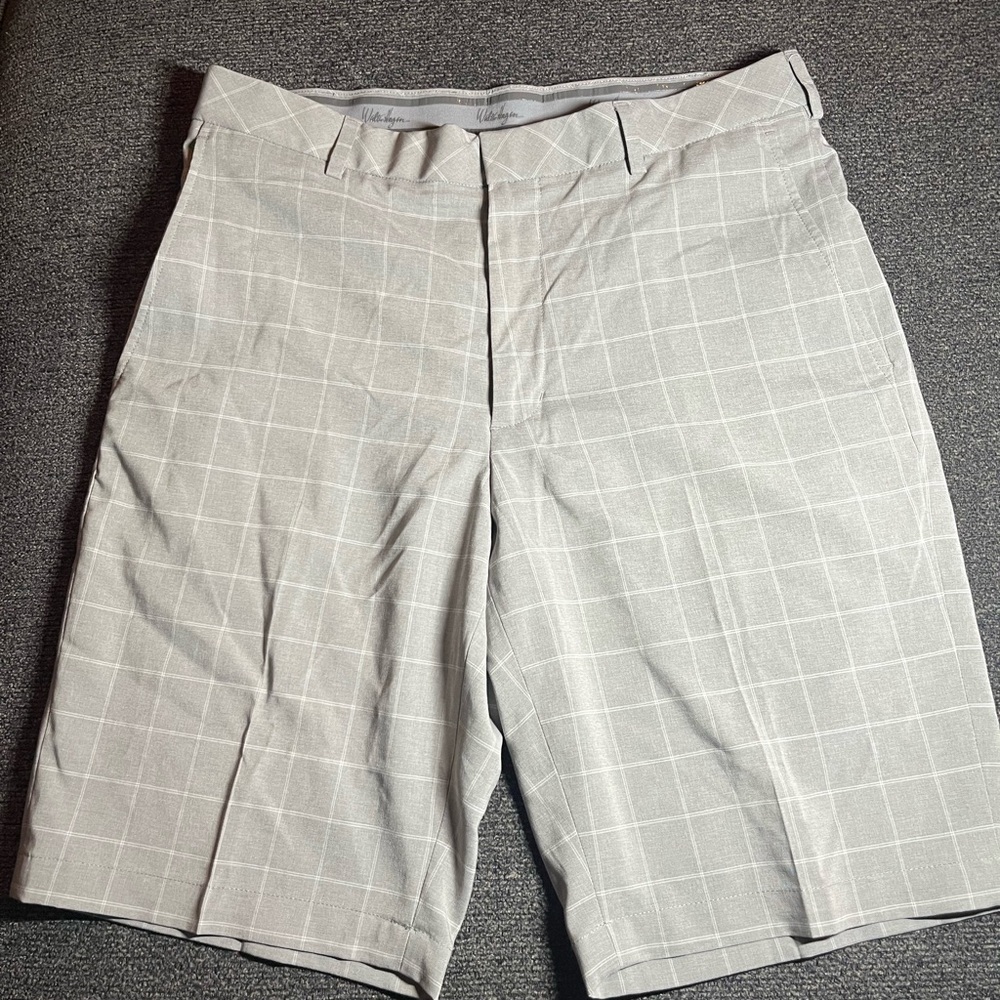 Walter Hagen Light Gray Plaid Men's Shorts
